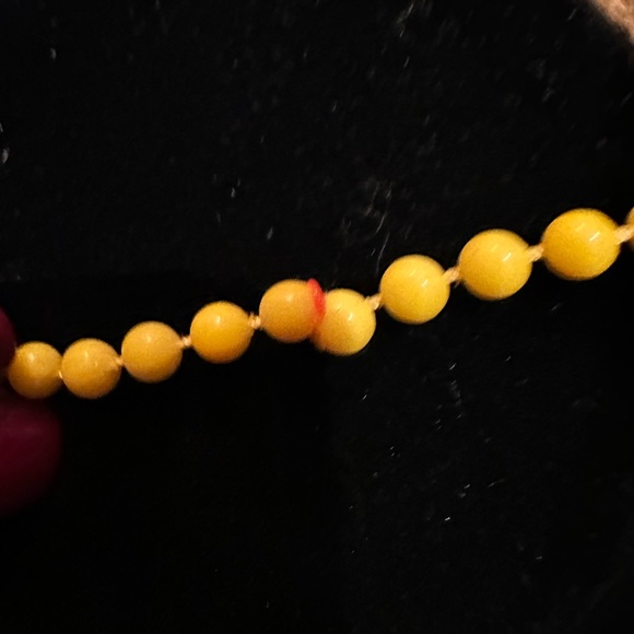 Vintage plastic beads circa de 1960 - Picture 13 of 14